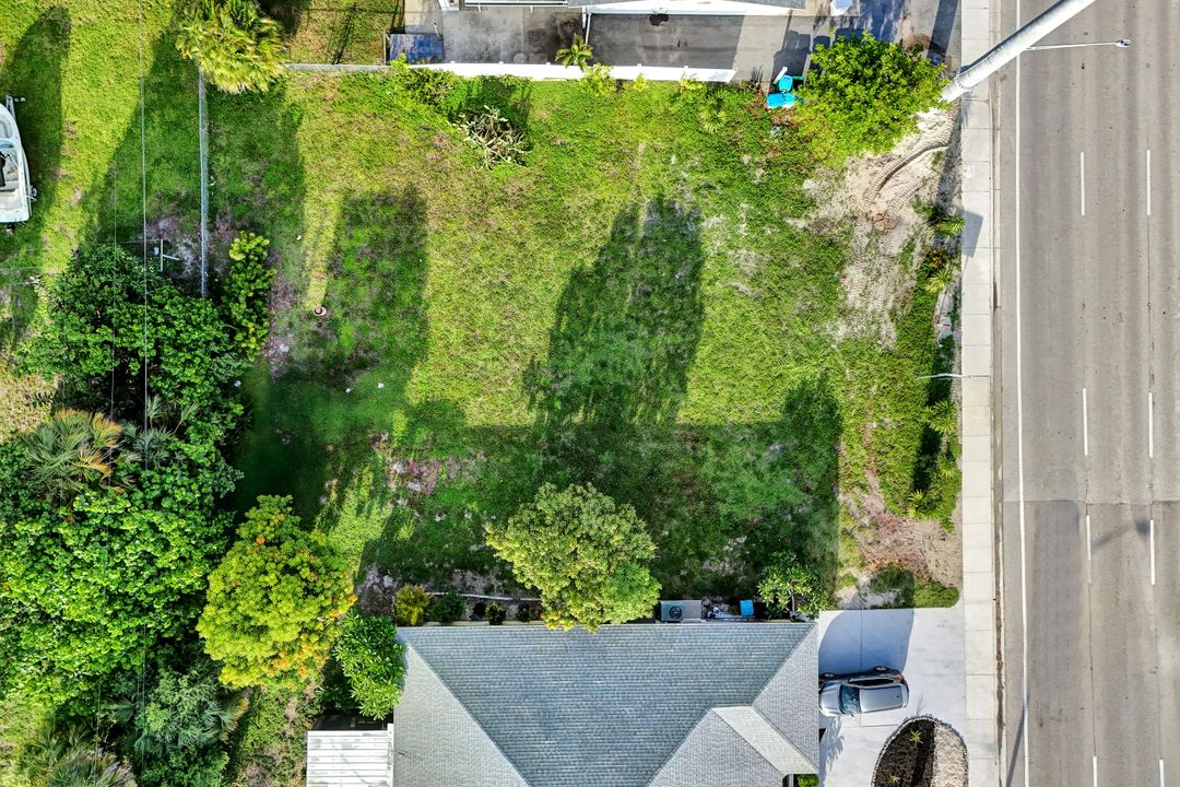 225 Cape Coral Pkwy E, Cape Coral, FL 33904