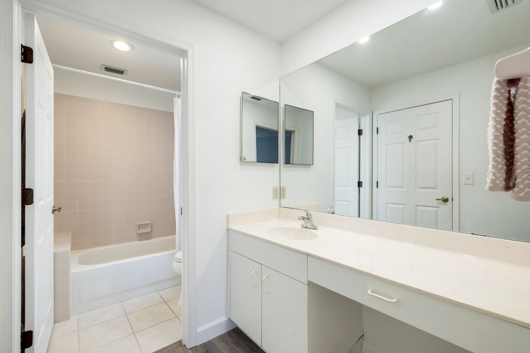 25202 Golf Lake Cir, Bonita Springs, FL 34135