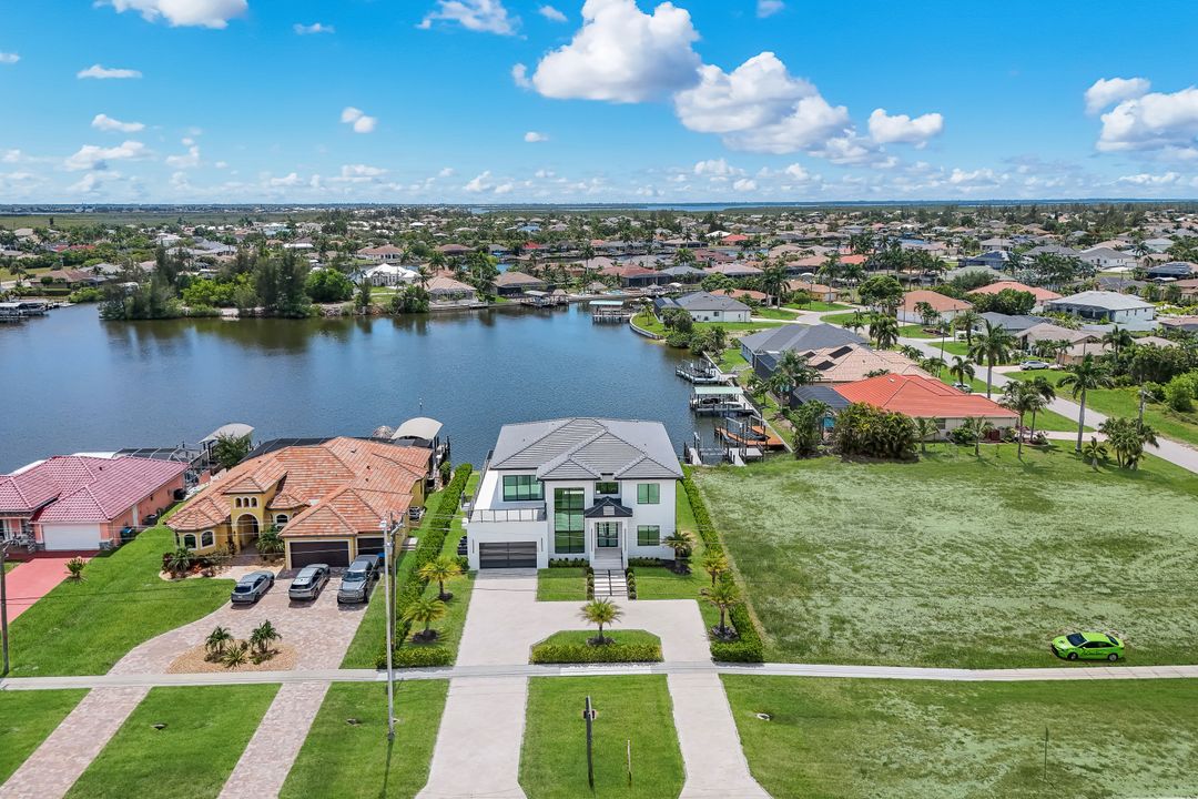 432 Burnt Store Rd S, Cape Coral, FL 33991