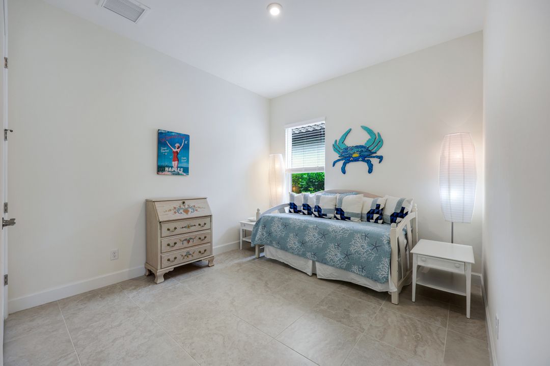 11641 Canal Grande Dr, Miromar Lakes, FL 33913