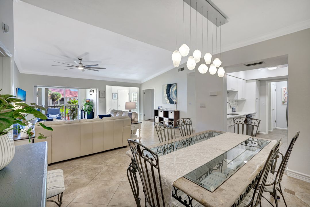 108 Siena Way #108, Naples, FL 34119