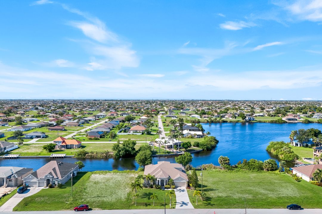 1206 NW 18th Terrace, Cape Coral, FL 33993