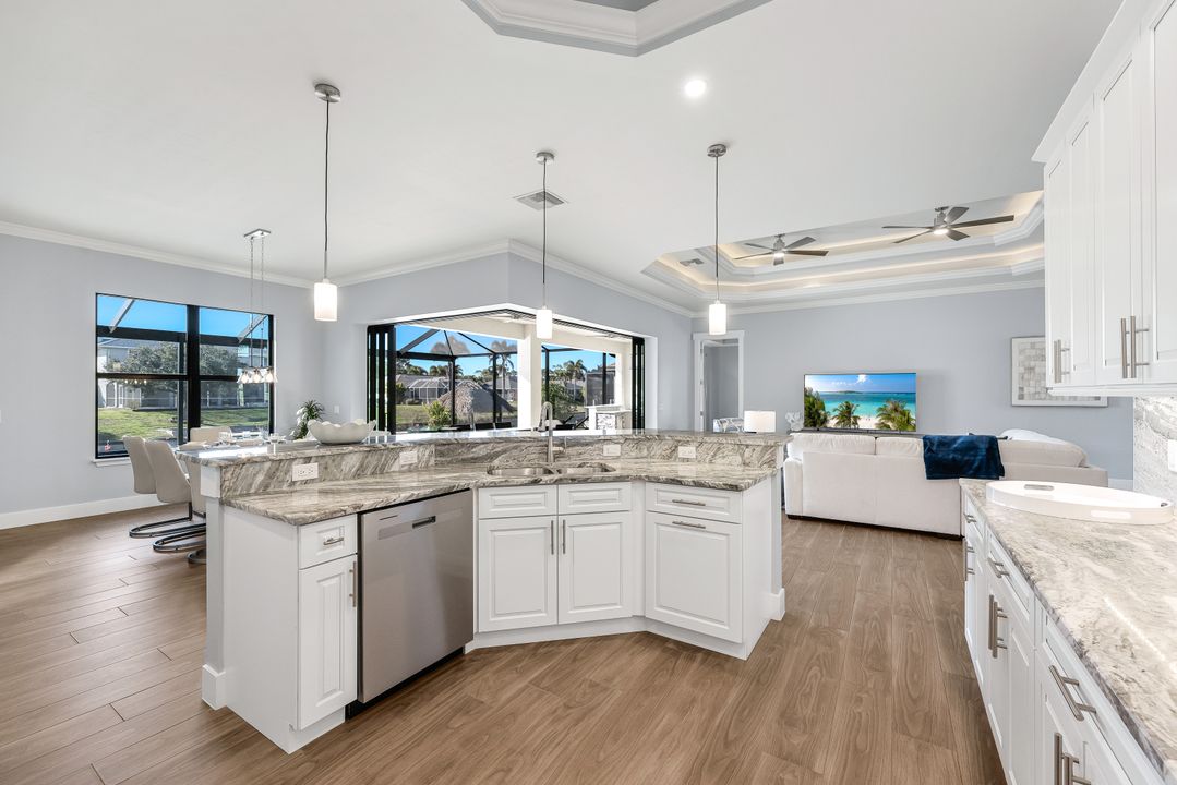 1932 SW 17th Ave, Cape Coral, FL 33991