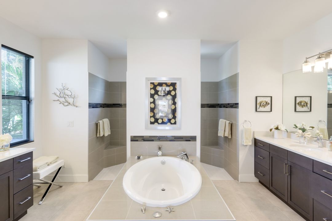 2906 SW 29th Terrace, Cape Coral, FL 33914