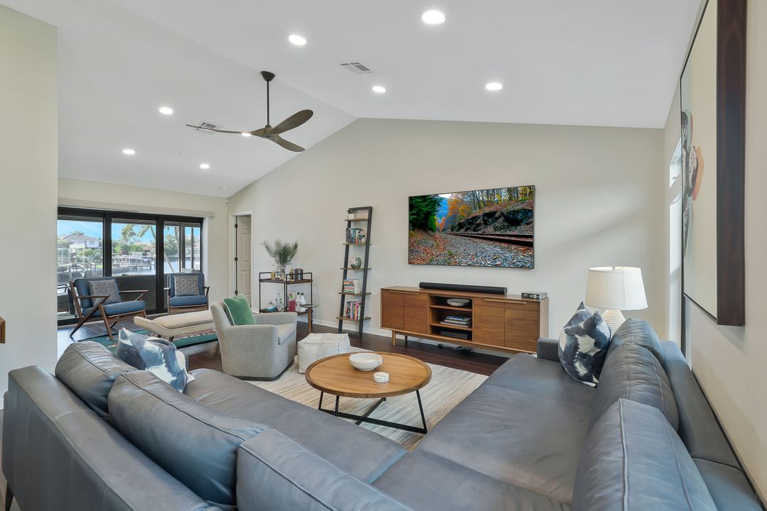 50 Copperfield Ct, Marco Island, FL 34145