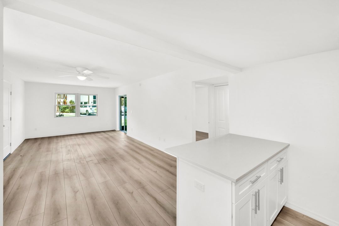 16881 Davis Road #312, Fort Myers, FL 33908