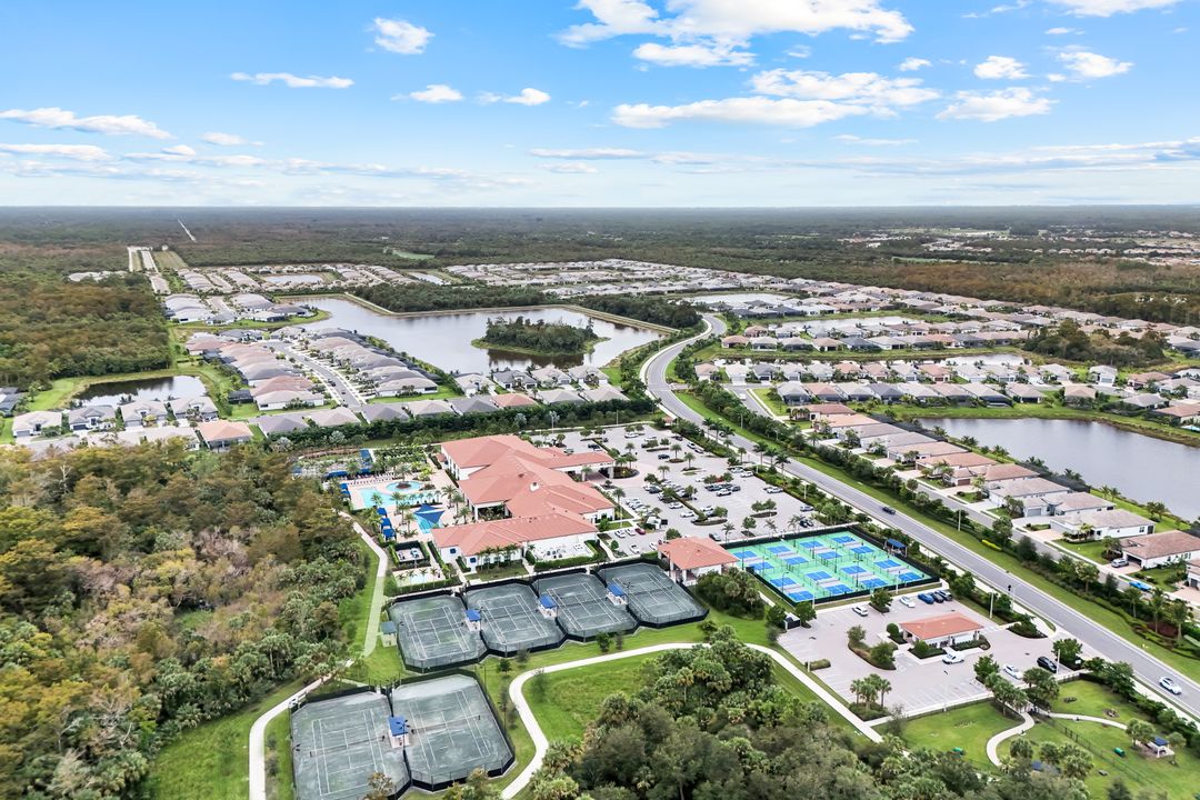 12033 Azalea Wy, Naples, FL 34120