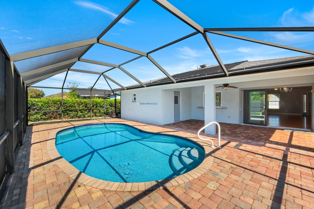 322 SE 17th St, Cape Coral, FL 33990
