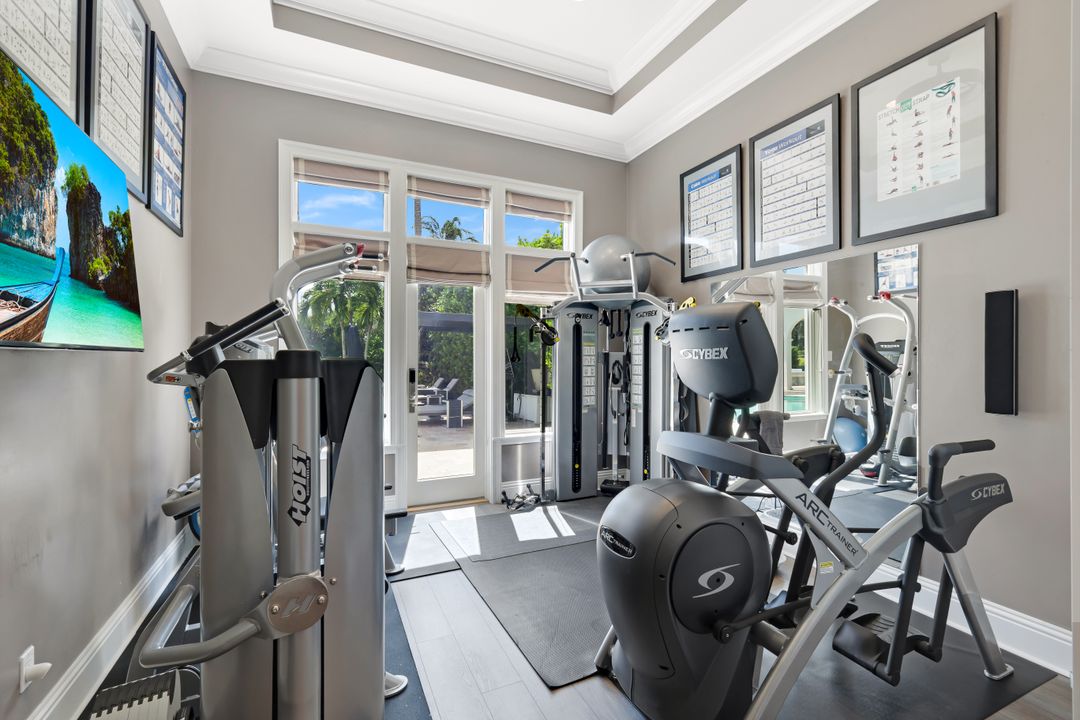 2558 Escada Ct, Naples, FL 34109