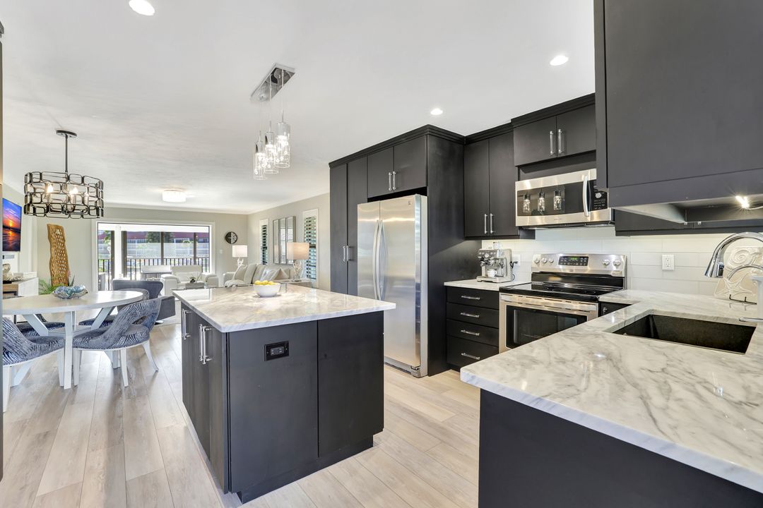 900 Huron Ct #D4, Marco Island, FL 34145