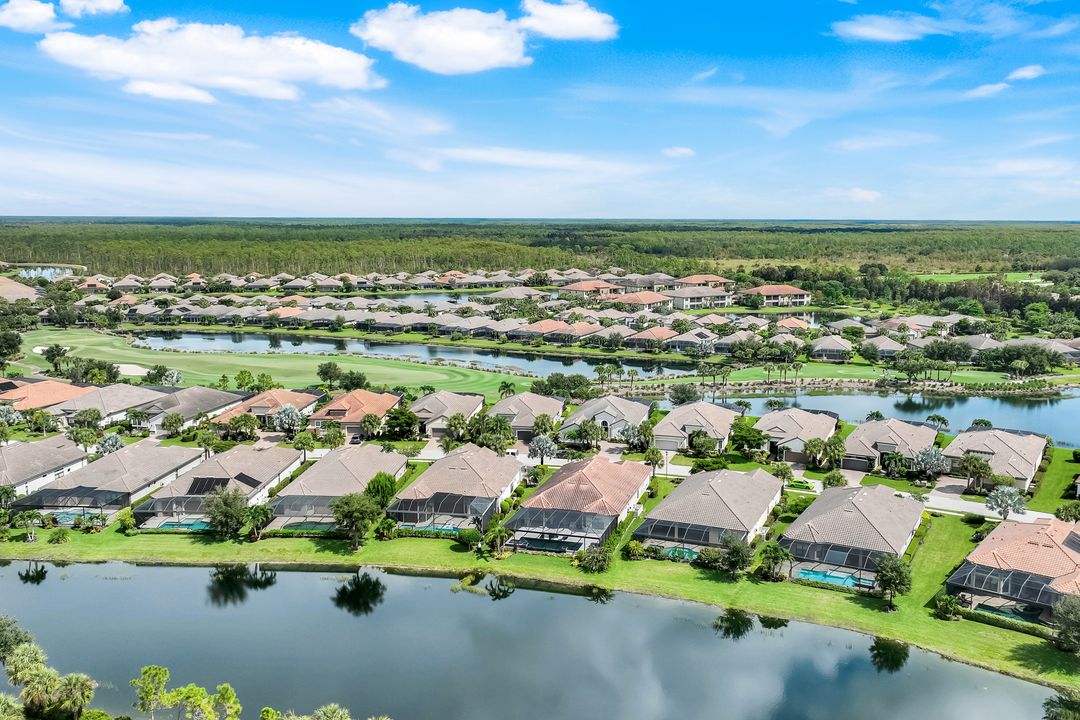 9223 Rialto Ln, Naples, FL 34119