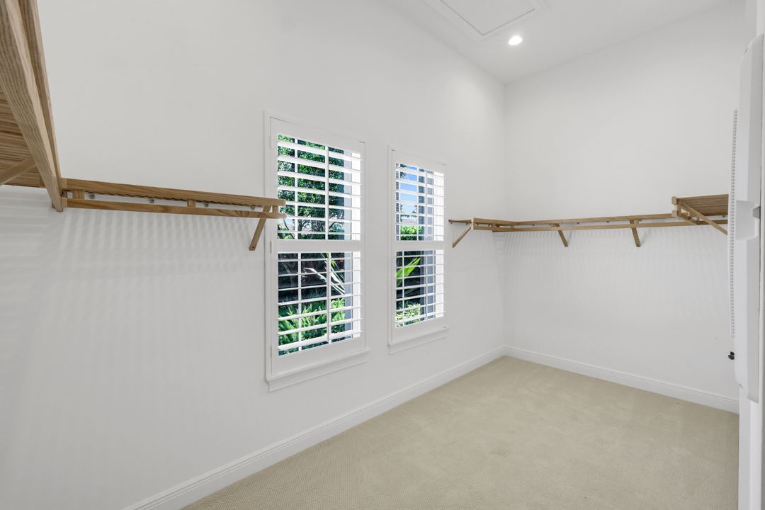 3233 Tavolara Ln, Naples, FL 34114