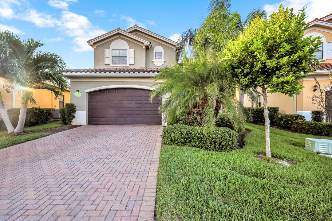 11732 Meadowrun Cir, Fort Myers, FL 33913