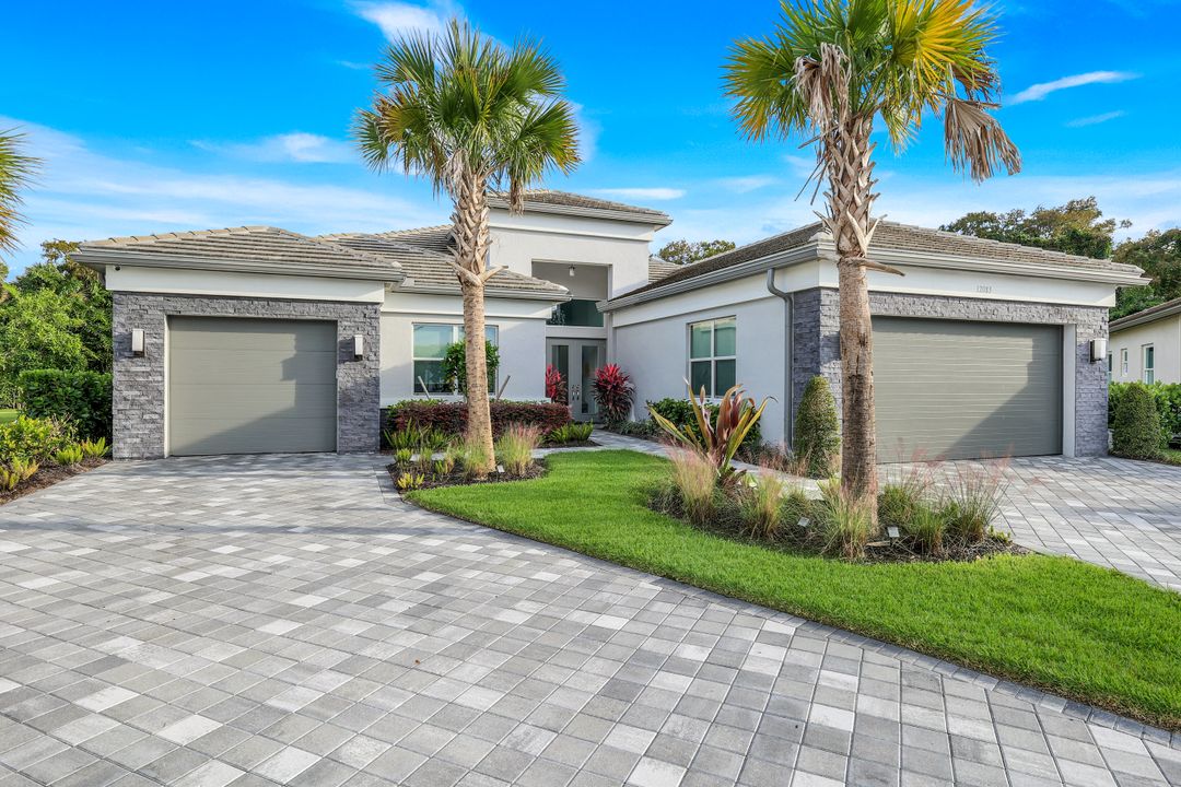 12083 Azalea Wy, Naples, FL 34120