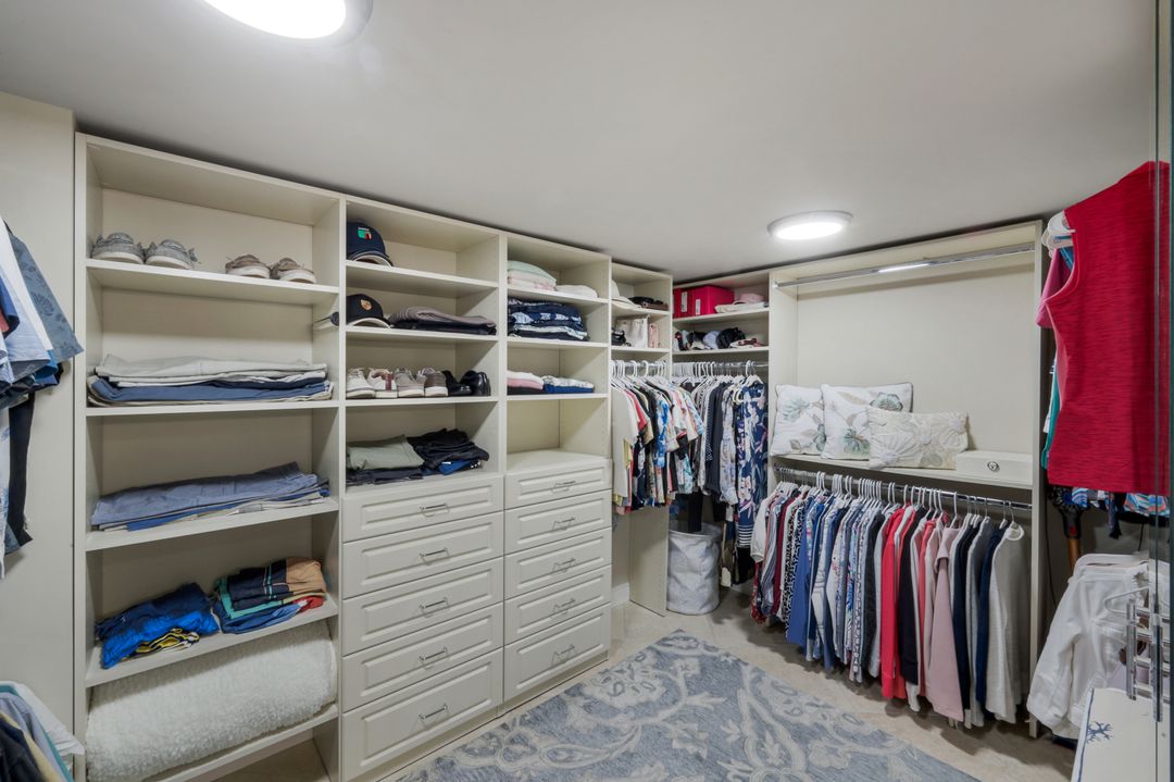 4451 Gulf Shore Blvd N #501, Naples, FL 34103