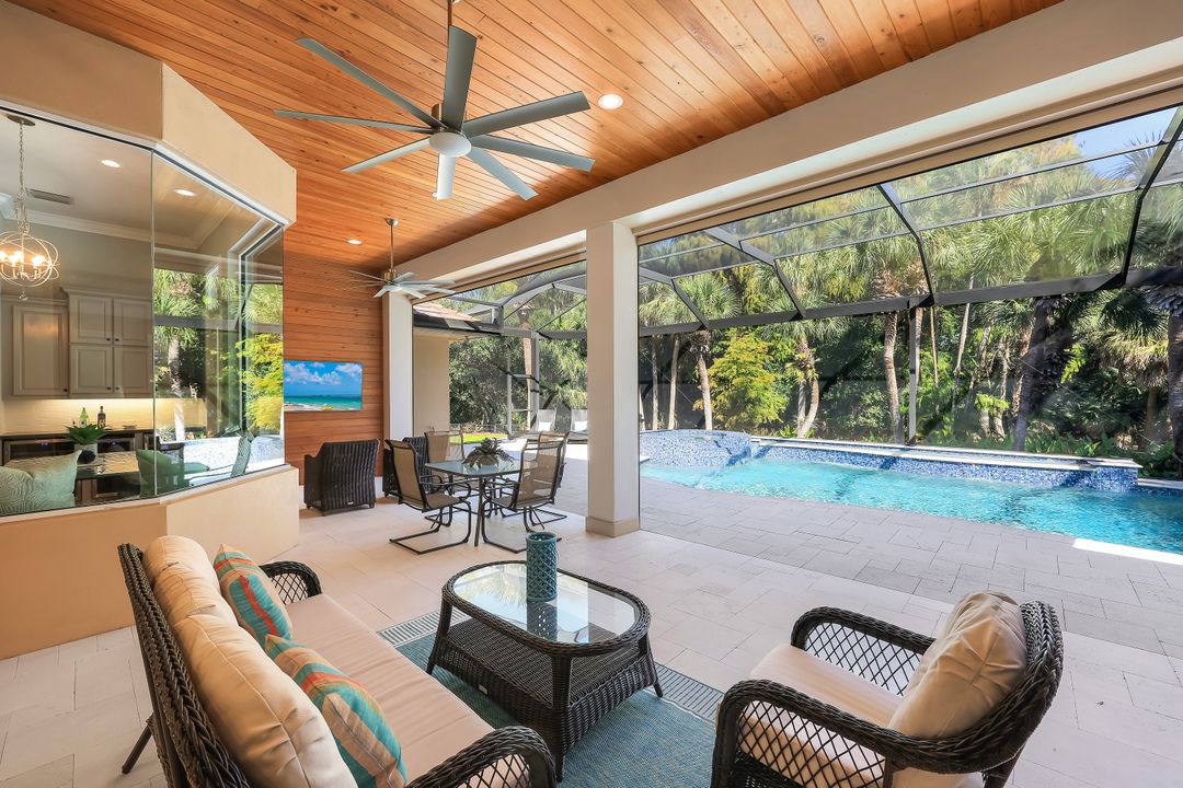 12219 Collier's Reserve Dr, Naples, FL 34110