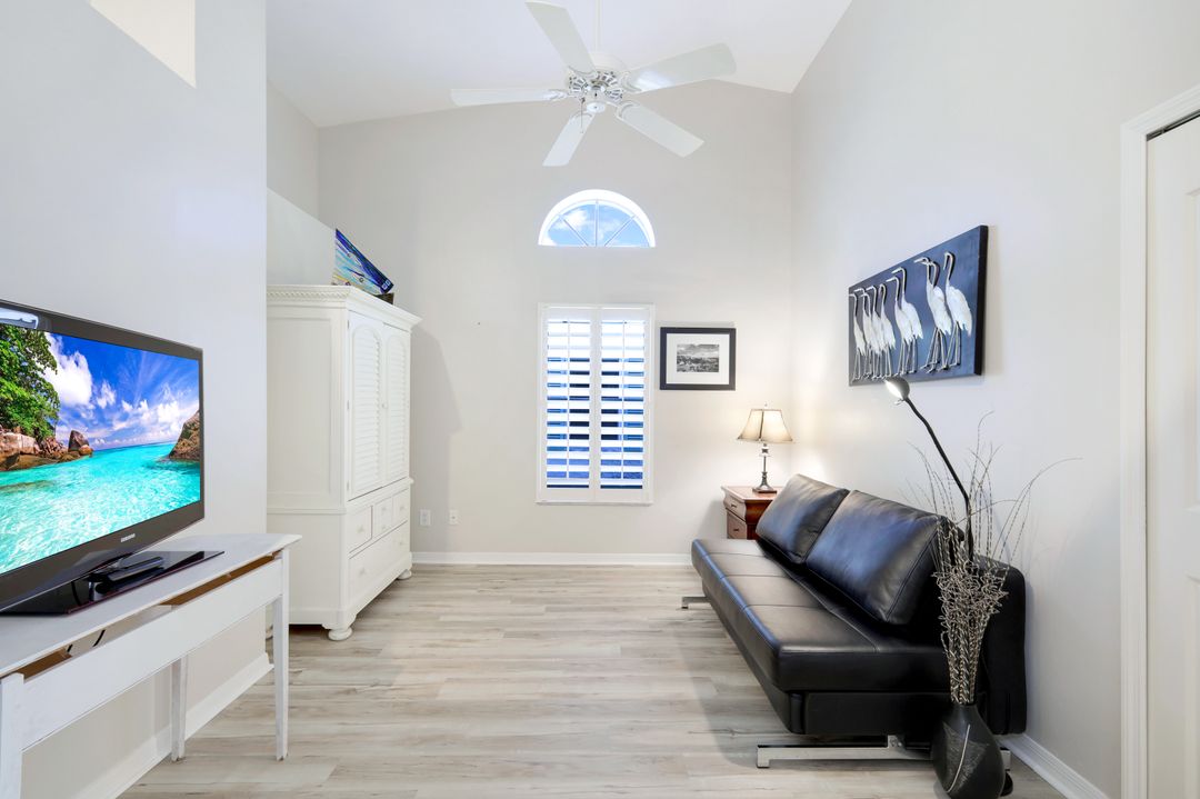 677 Captn Kate Ct #46, Naples, FL 34110