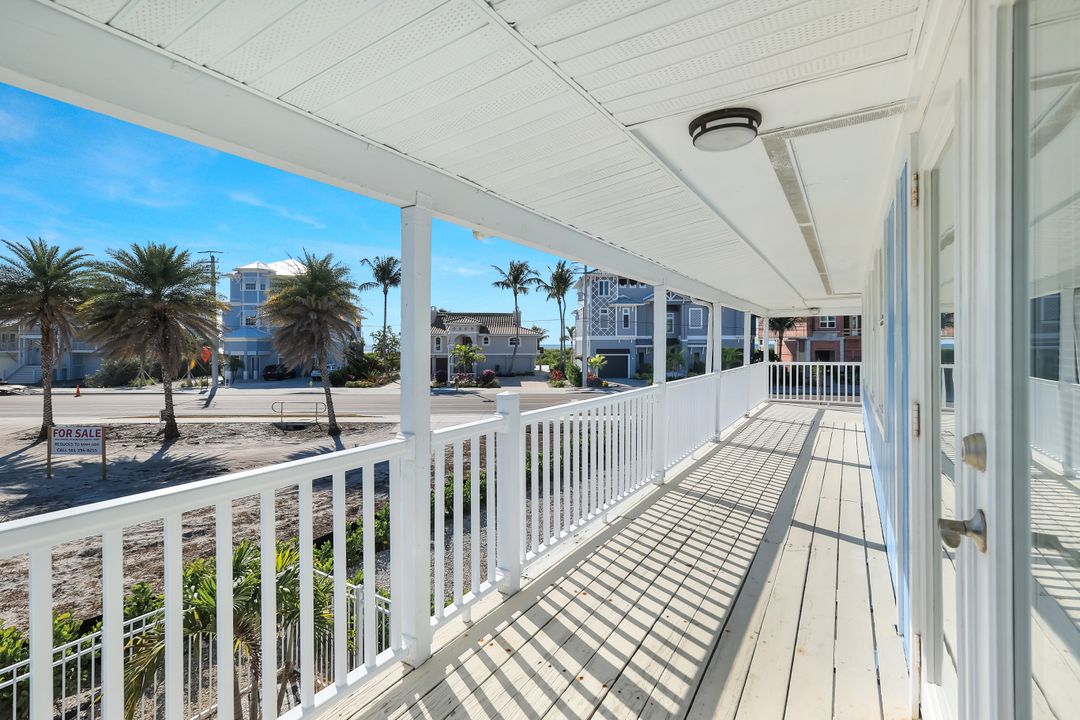 100 Tarpon Rd, Fort Myers Beach, FL 33931