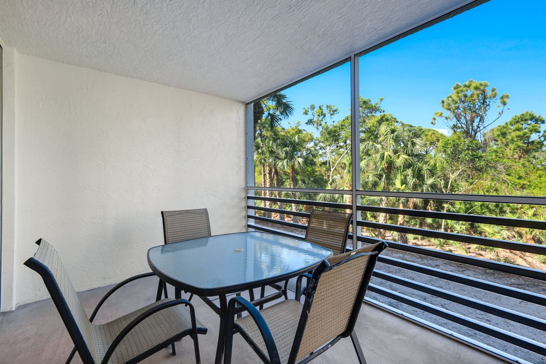 15161 Cedarwood Ln, Naples, FL 34110