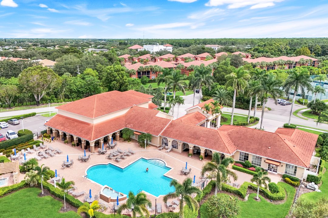 6635 Huntington Lakes Cir #202, Naples, FL 34119