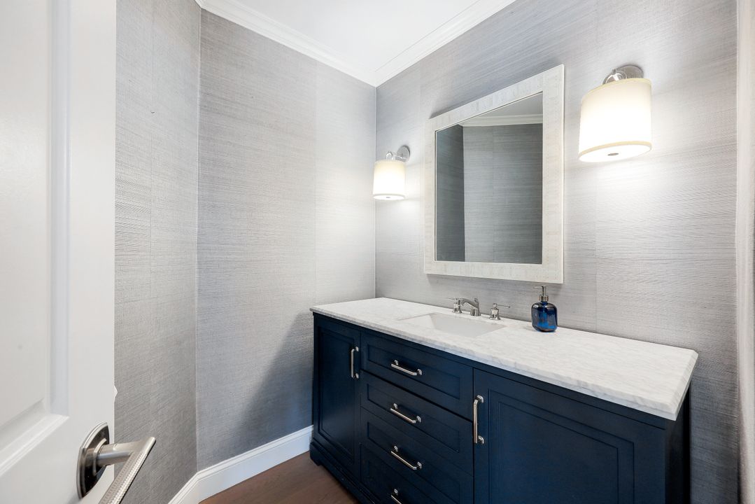 2209 Noble Ct, Naples, FL 34110