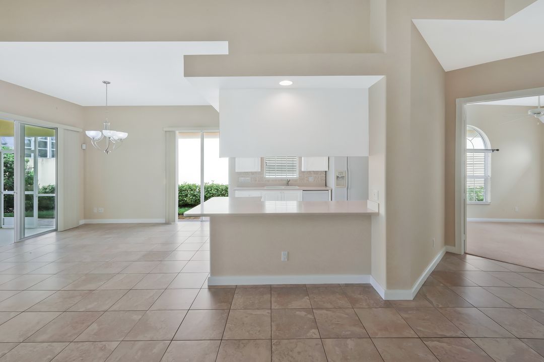 28348 Nautica Ln, Bonita Springs, FL 34135