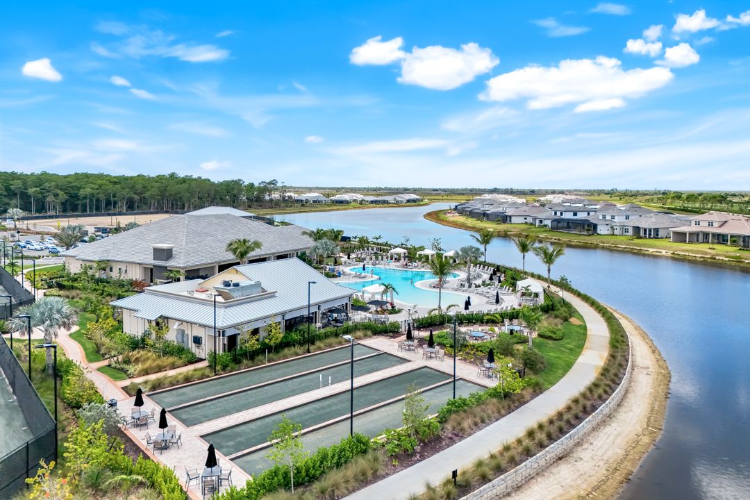 15460 Turin Dr, Naples, FL 34114
