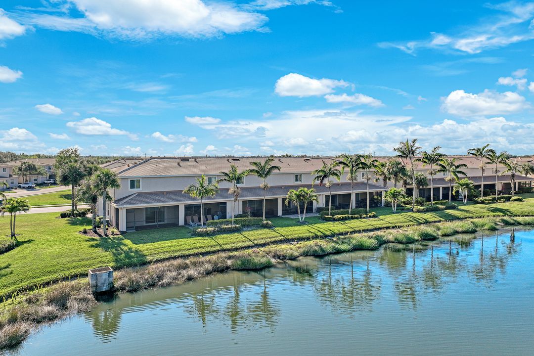 3827 Clearbrook Ln, Fort Myers, FL 33966