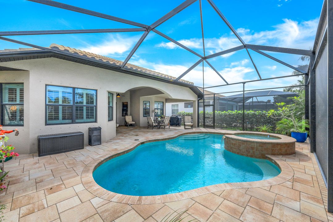 9973 Alhambra Ln, Bonita Springs, FL 34135