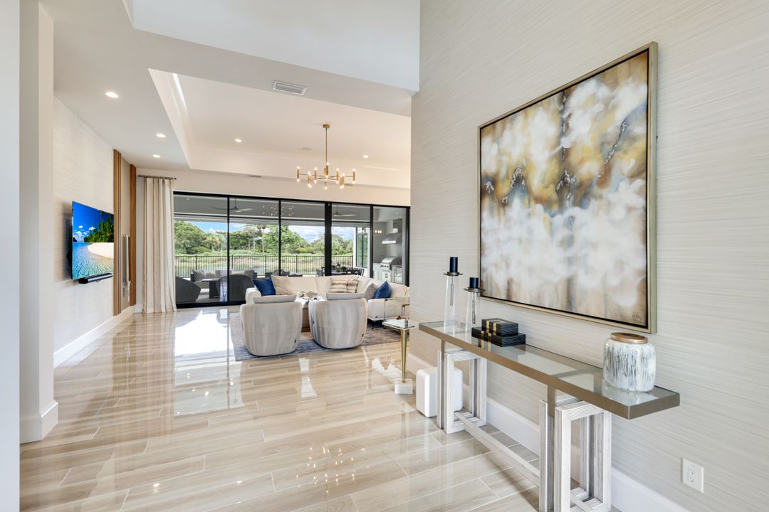 9937 Montiano Dr, Naples, FL 34113
