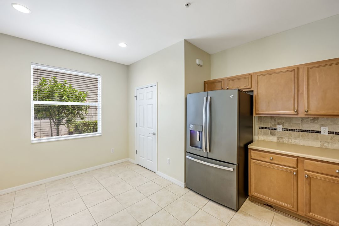 16162 Ravina Way #65, Naples, FL 34110