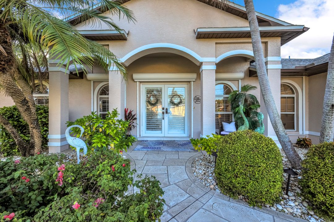 4934 SW 2nd Pl, Cape Coral, FL 33914