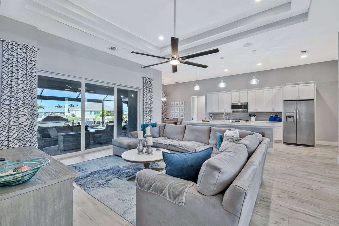 718 NW 36th Ave, Cape Coral, FL 33993