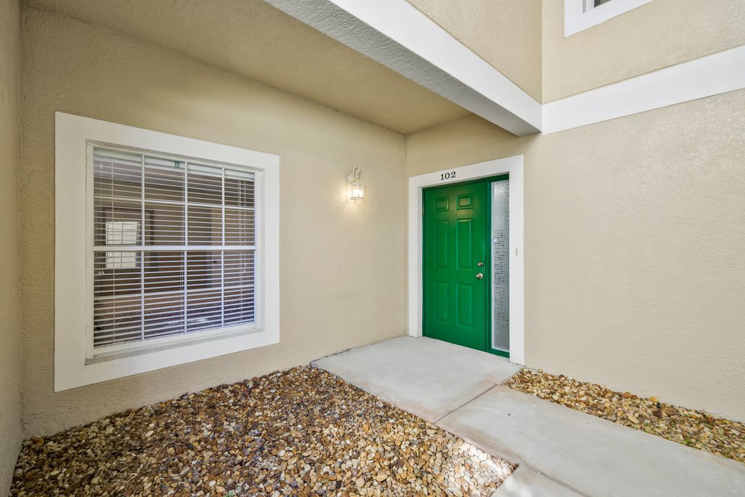 5135 Cobble Creek Ct #102, Naples, FL 34110