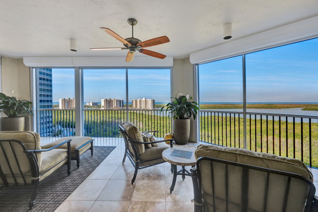 285 Grande Way #903, Naples, FL 34110