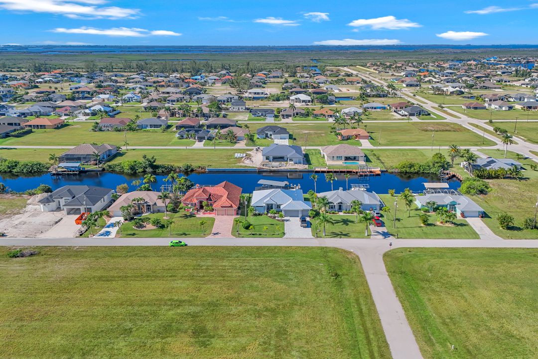 718 NW 36th Ave, Cape Coral, FL 33993