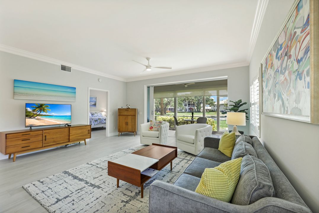 6240 Reserve Cir #802, Naples, FL 34119