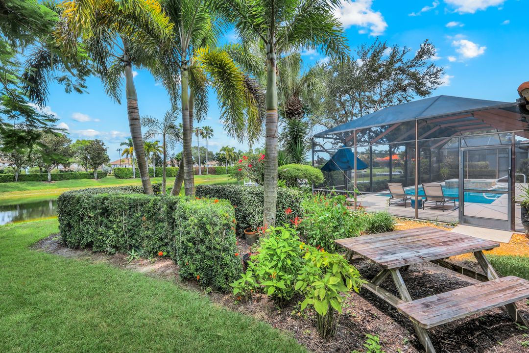 8776 Hideaway Harbor Ct, Naples, FL 34120