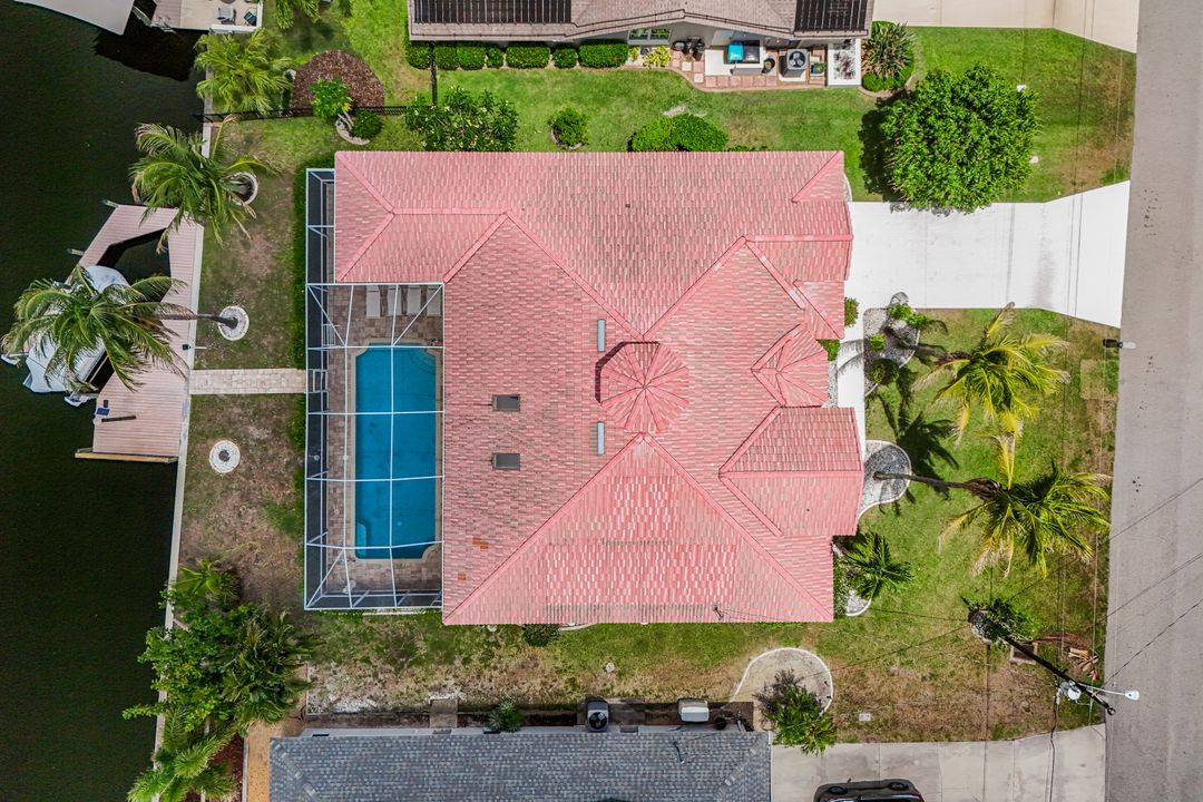 3712 SE 17th Pl, Cape Coral, FL 33904