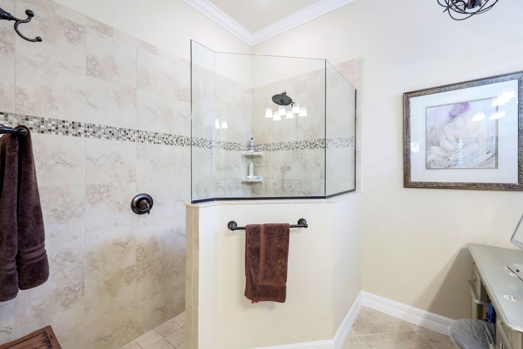 28102 Edenderry Ct, Bonita Springs, FL 34135