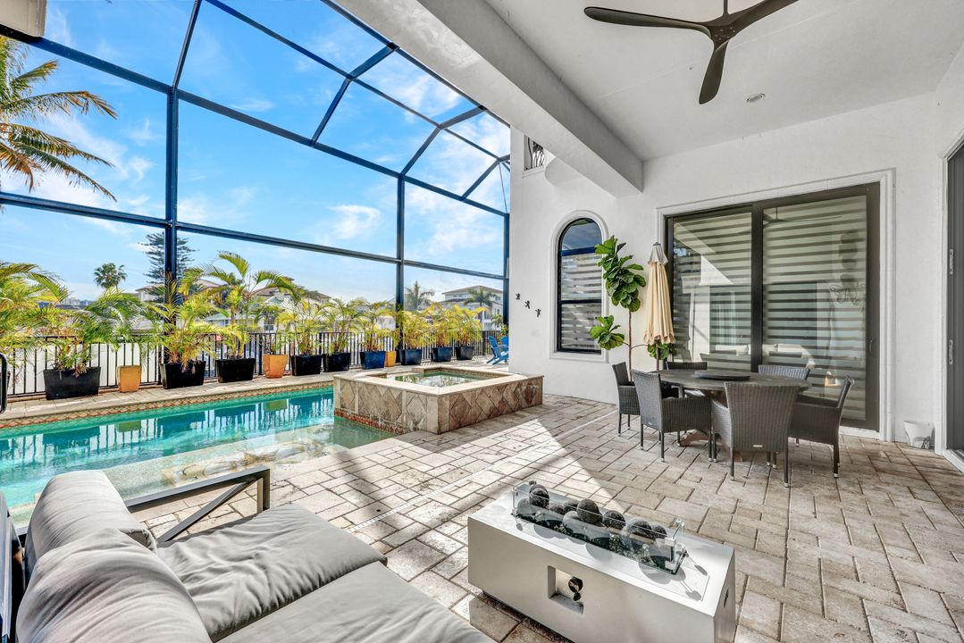 494 Seagull Ave, Naples, FL 34108