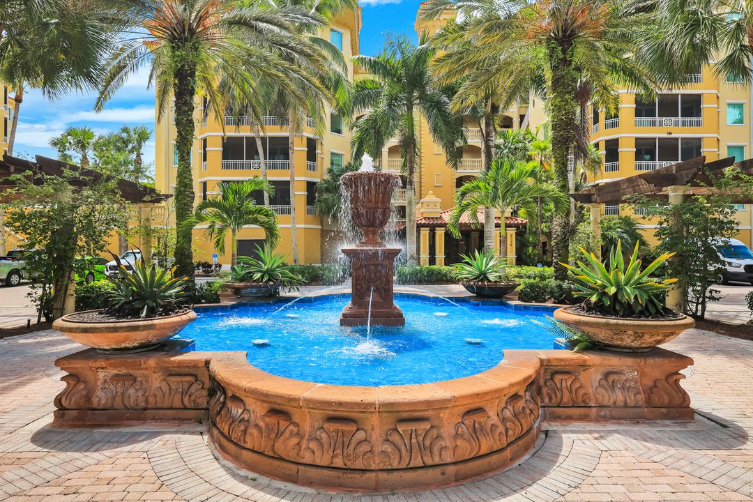 2748 Tiburon Blvd E #C502, Naples, FL 34109