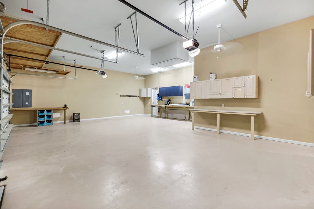 864 Magnolia Ct, Marco Island, FL 34145