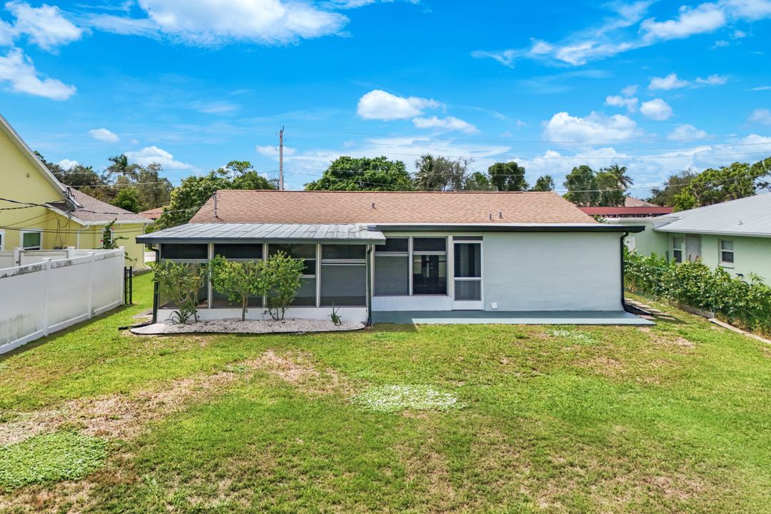 81 9th St, Bonita Springs, FL 34134