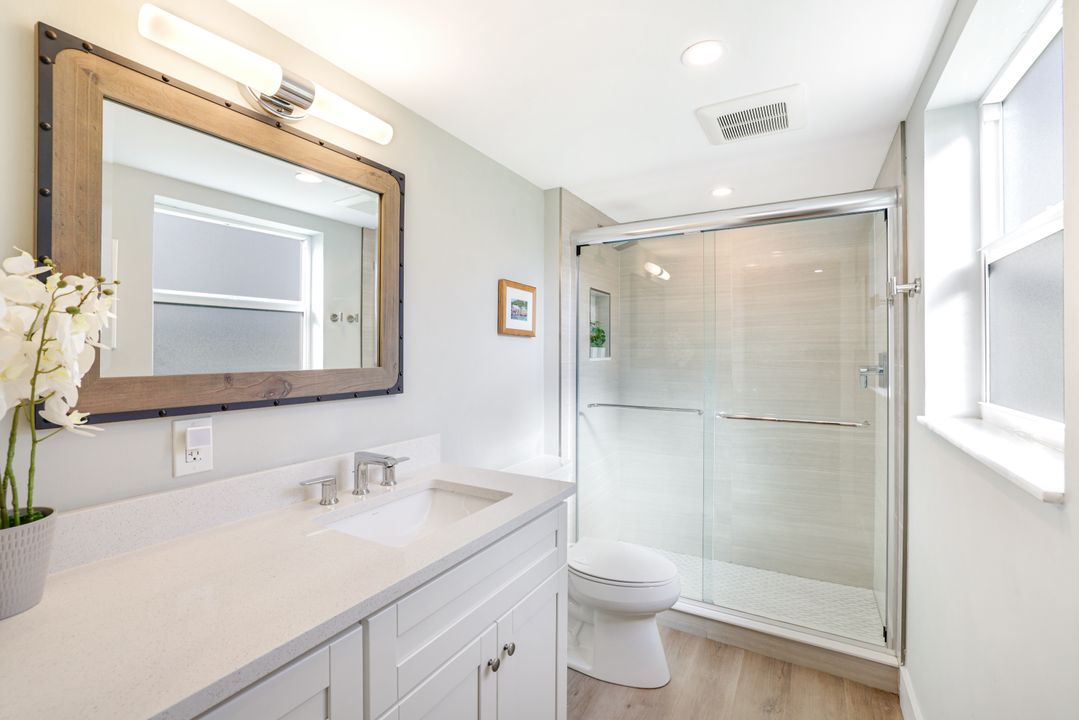 780 10th Ave S #5, Naples, FL 34102