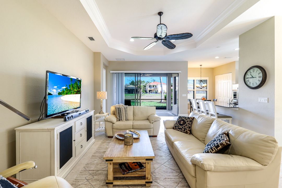 3224 Pacific Dr, Naples, FL 34119