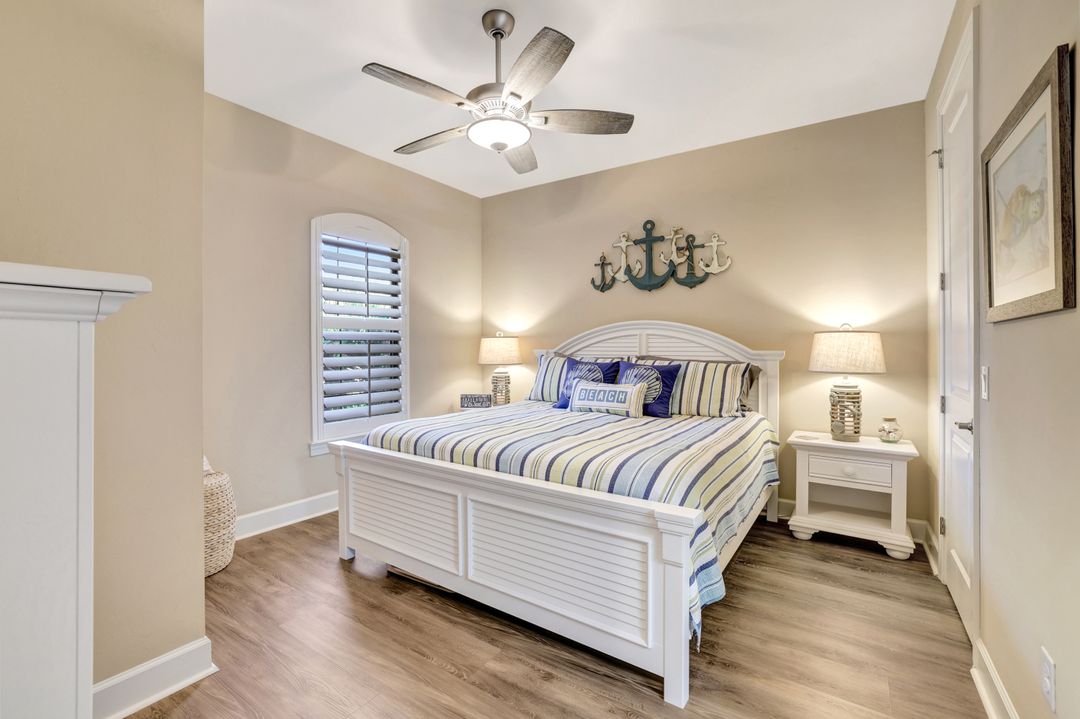 8332 Lucello Terrace N, Naples, FL 34114