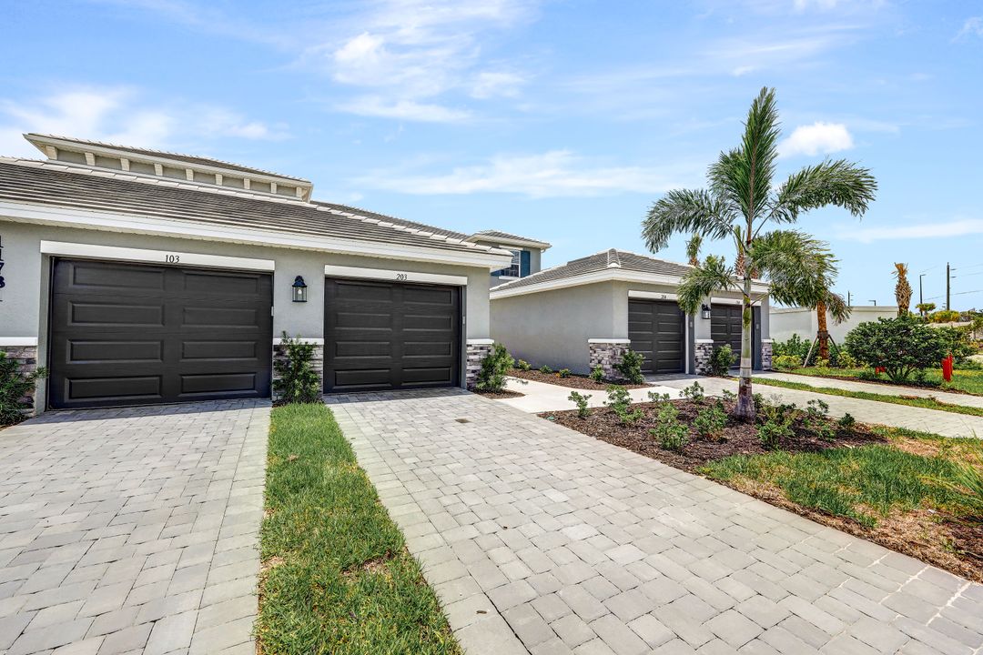 11781 Venetian Lagoon Dr, Fort Myers, FL 33913