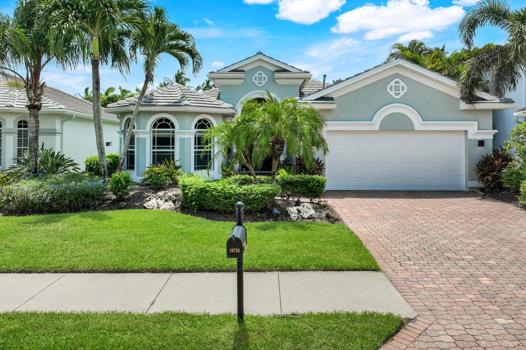19736 Maddelena Cir, Fort Myers, FL 33967