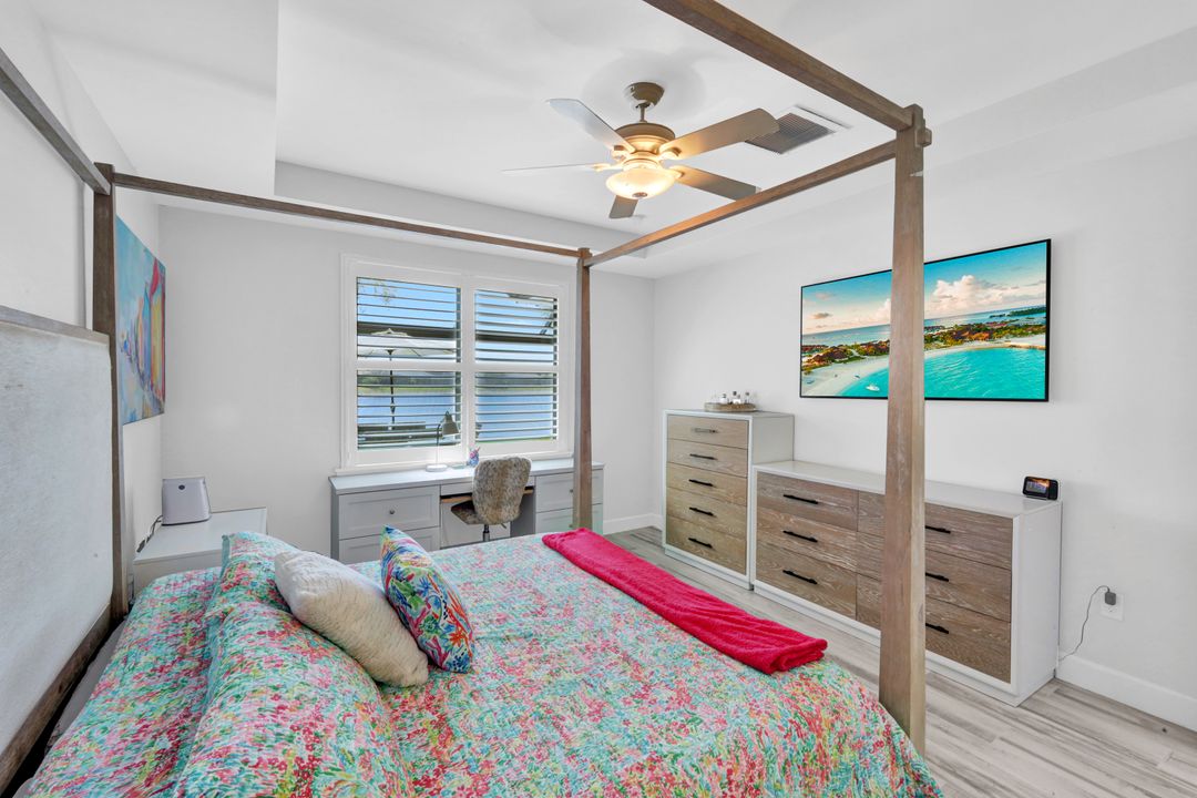 7460 Blackberry Dr, Naples, FL 34114